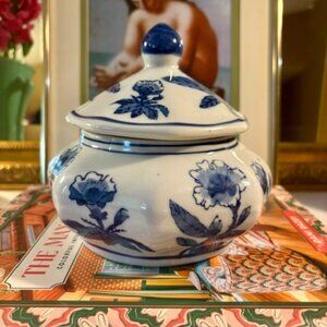 Blue & White Candy Dish with Chinoiserie Style